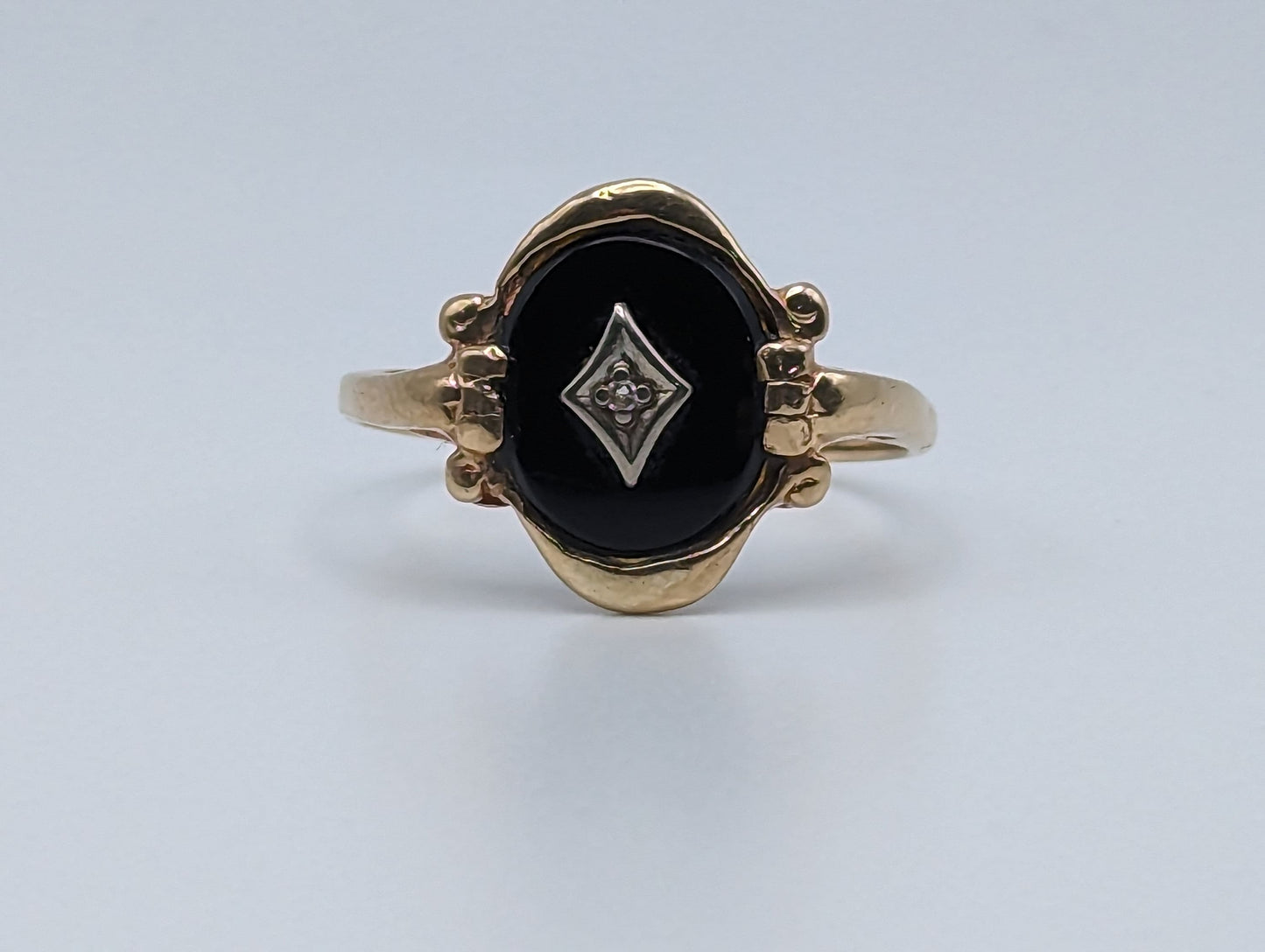 Vintage Yellow Gold 10k Round Black Onyx and Diamond Ring Midnight Black Onyx Diamond Ring. 10k Vintage Diamond Onyx Art Deco Ring