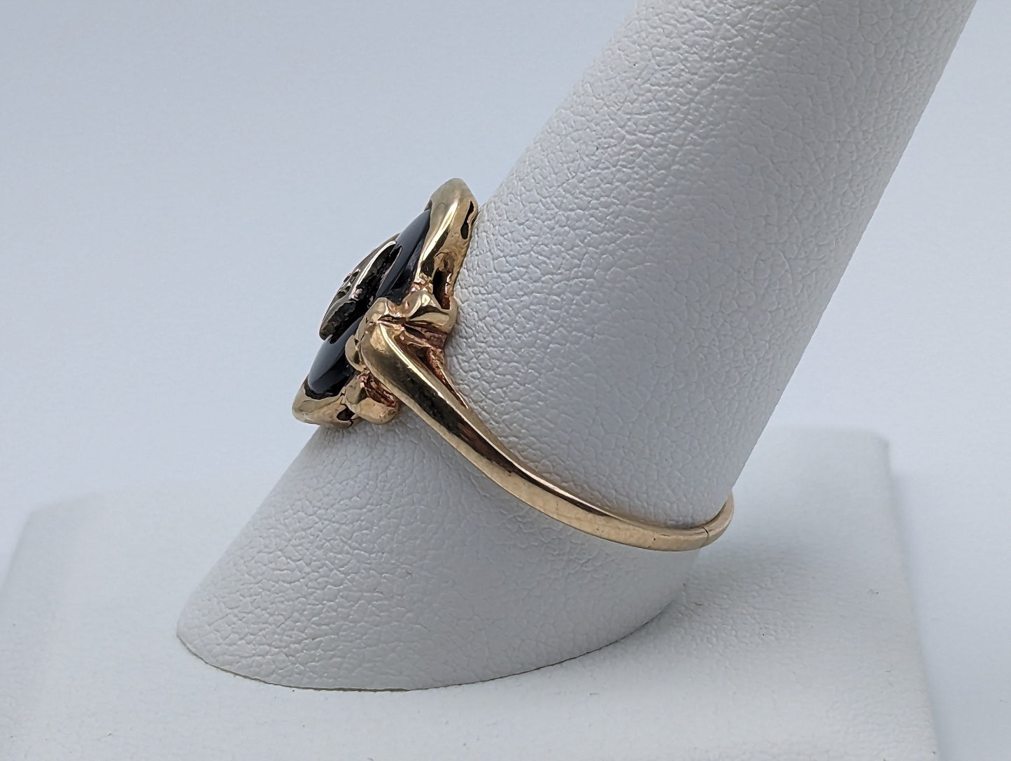 Vintage Yellow Gold 10k Round Black Onyx and Diamond Ring Midnight Black Onyx Diamond Ring. 10k Vintage Diamond Onyx Art Deco Ring