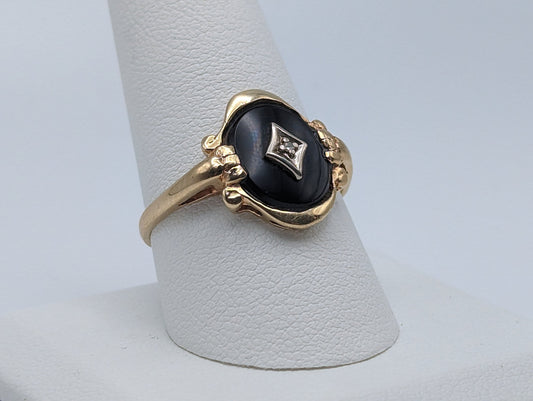 Vintage Yellow Gold 10k Round Black Onyx and Diamond Ring Midnight Black Onyx Diamond Ring. 10k Vintage Diamond Onyx Art Deco Ring