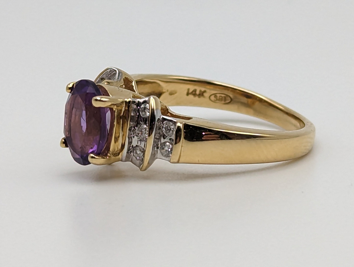 Vintage 14k Amethyst Diamond Ring. Amethyst 14k Womens Engagement Ring. Amethyst Promise Ring.Amethyst Statement Ring.