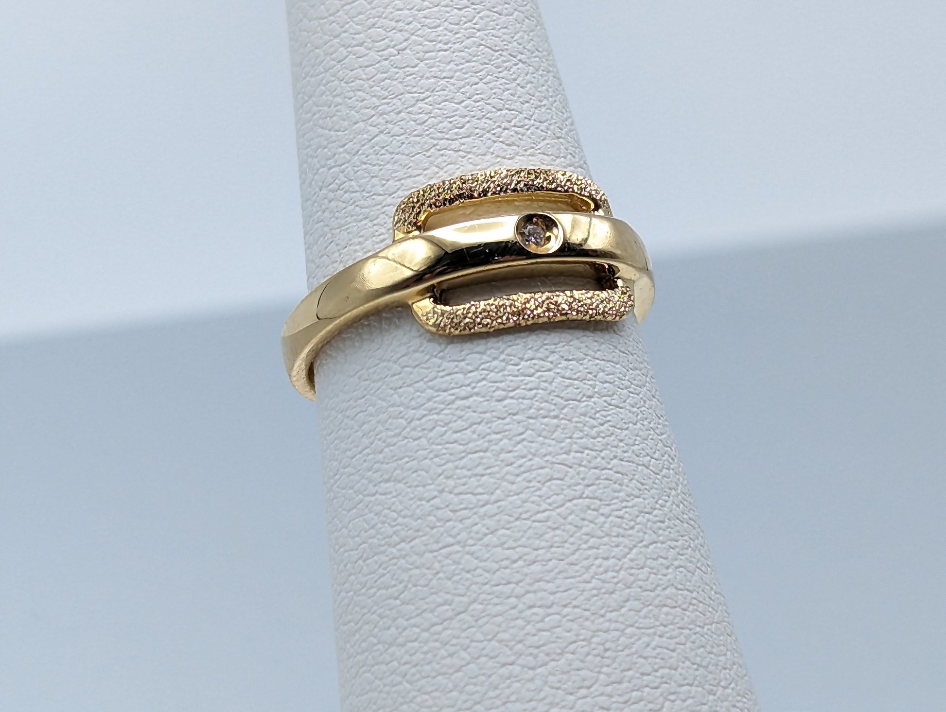 18k Milor Italy Gold Diamond Ring Mid Century Modern Yellow Gold Diamond 18k Italian Gold Diamond Ring.