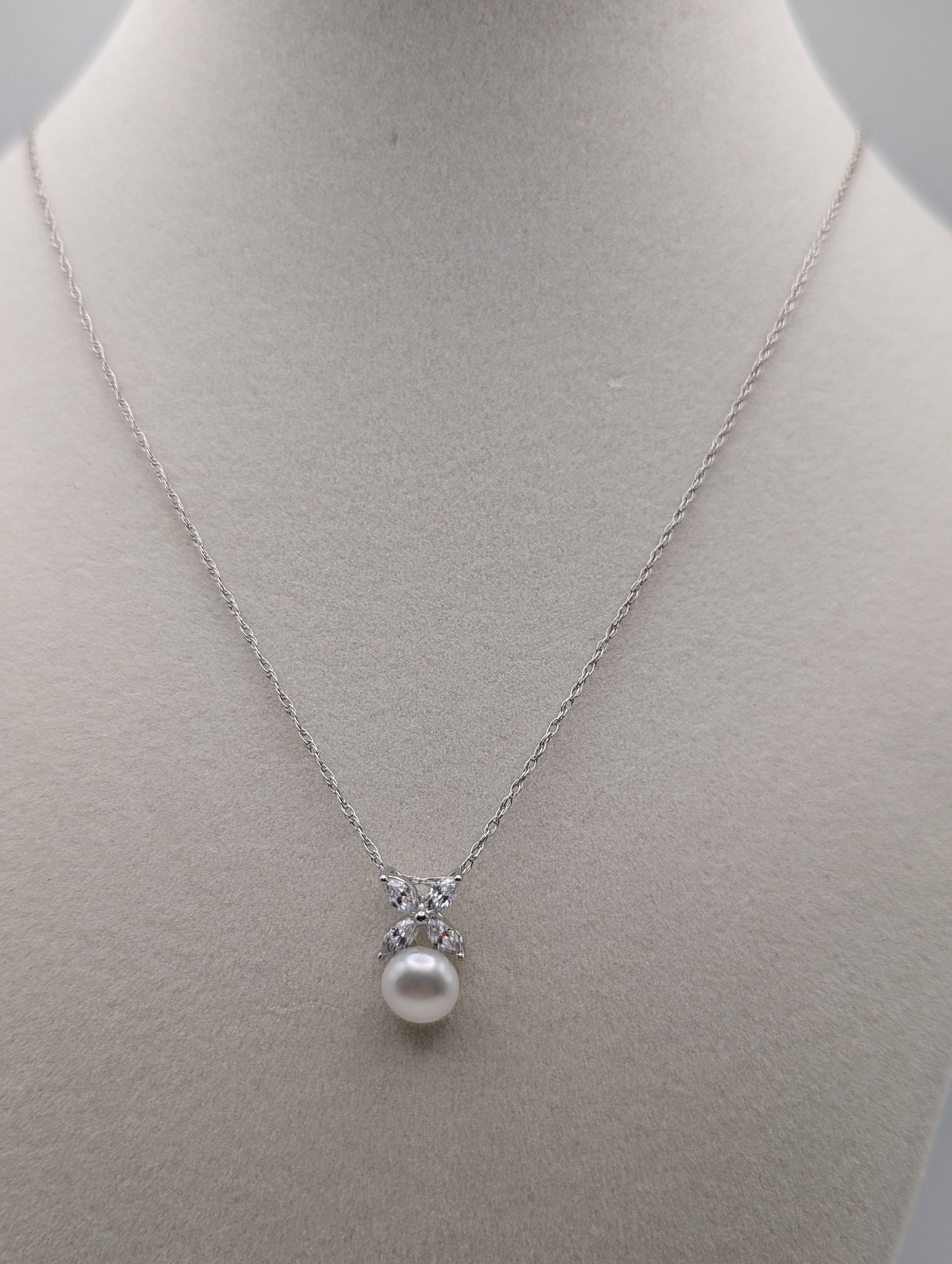 14k White Gold Pearl Necklace CZs. 14k Gold Pearl Pendant. 14k Womens Pearl Pendant + 14k White Gold 20" Chain.