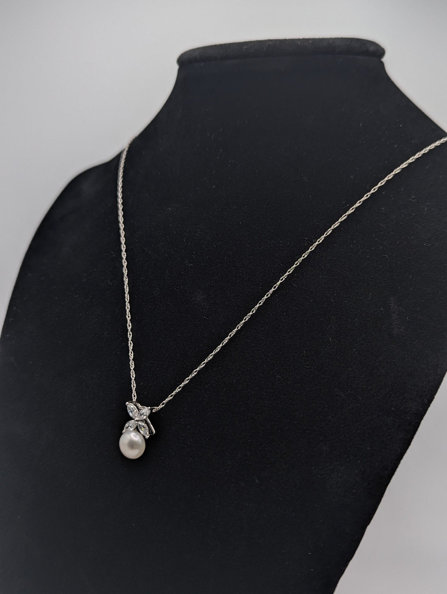 14k White Gold Pearl Necklace CZs. 14k Gold Pearl Pendant. 14k Womens Pearl Pendant + 14k White Gold 20" Chain.