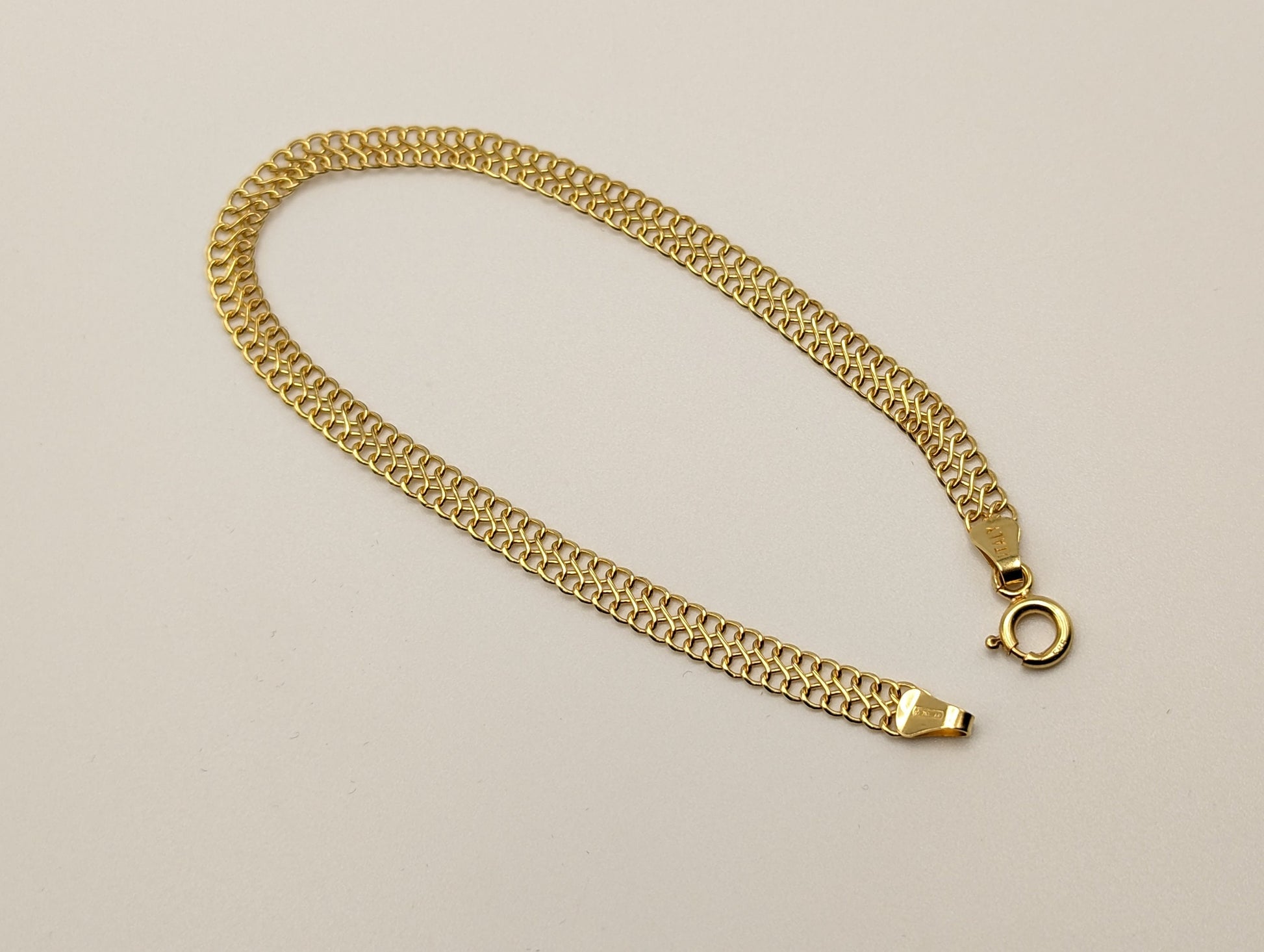 14k Yellow Gold Bismark Infinity Link Italian Bracelet. 14k Italian Infinity Bracelet 8 "