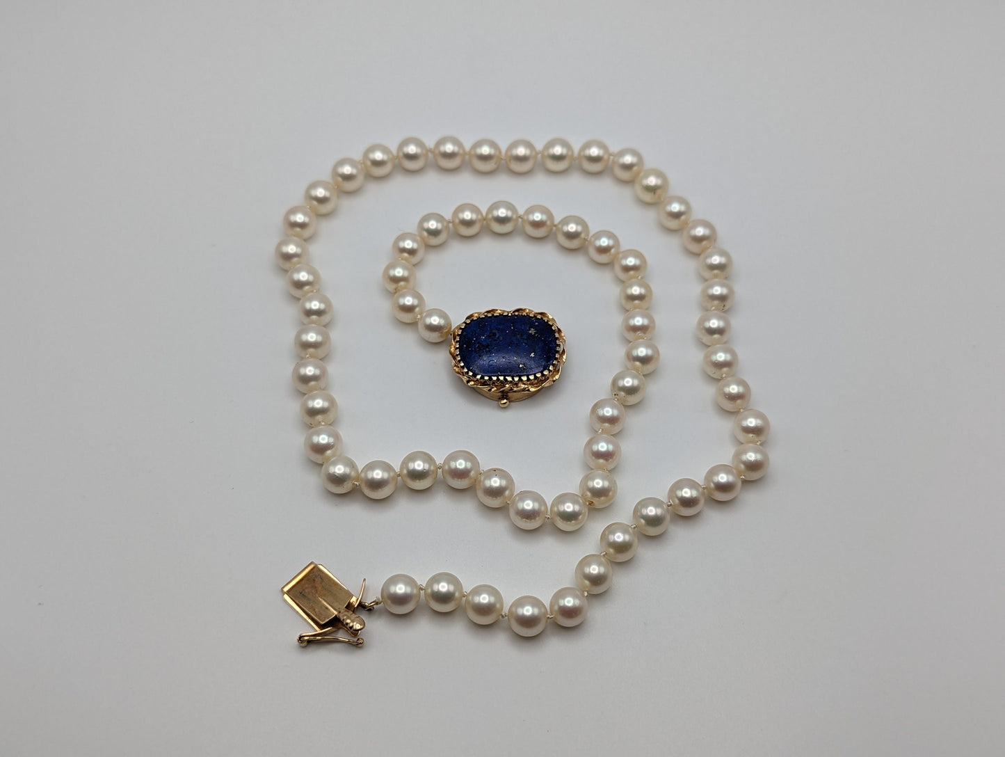 14k High-Quality Real Akoya Pearl Necklace with Lapis Lazuli. Akoya Pearl Necklace. Gold Pearl Necklace.