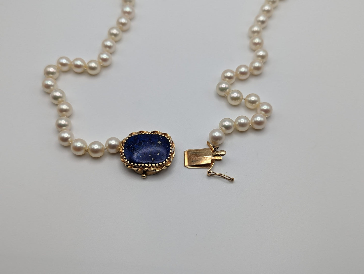 14k High-Quality Real Akoya Pearl Necklace with Lapis Lazuli. Akoya Pearl Necklace. Gold Pearl Necklace.