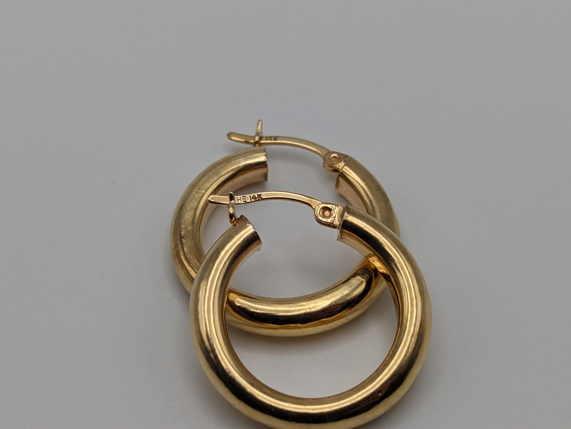 Large 14k Solid Gold Hoop Earrings. Puff Hoop Earrings.14k Gold Hoop Earrings. 14k Hoop Earrings.