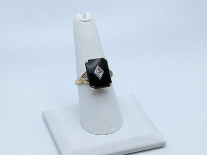 Vintage 4.6gr Yellow Gold 14k Rectangle Black Onyx Diamond Ring Midnight Black Onyx Diamond Ring. 14k Vintage Diamond Onyx Art Deco Ring