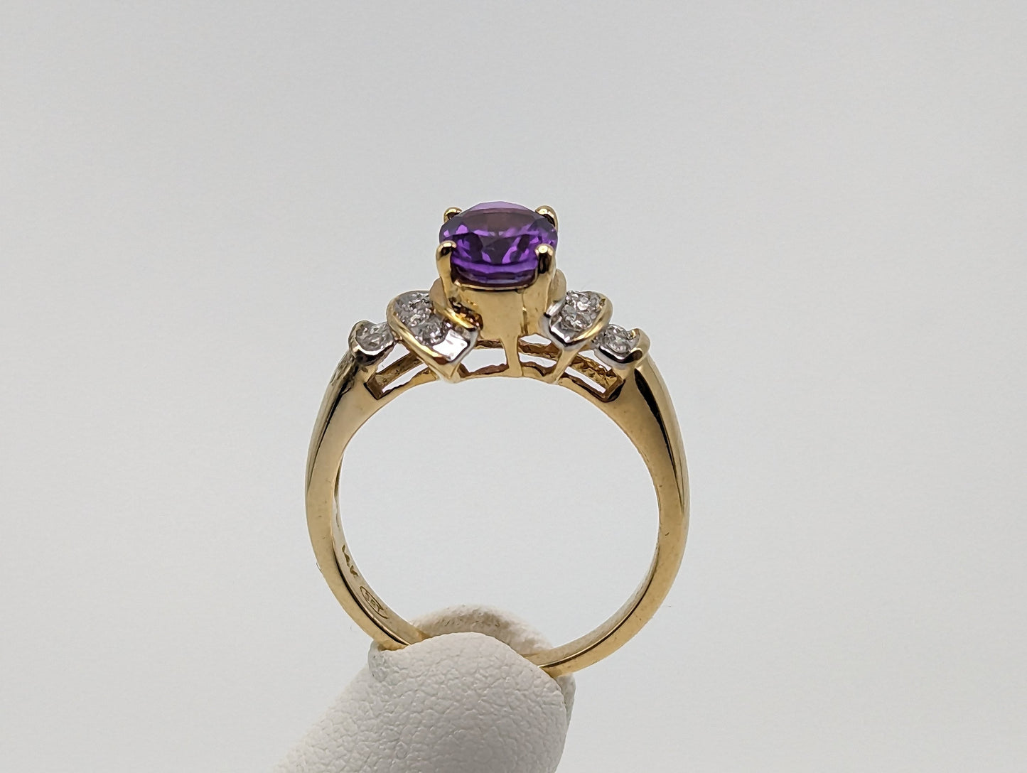 Vintage 14k Amethyst Diamond Ring. Amethyst 14k Womens Engagement Ring. Amethyst Promise Ring.Amethyst Statement Ring.