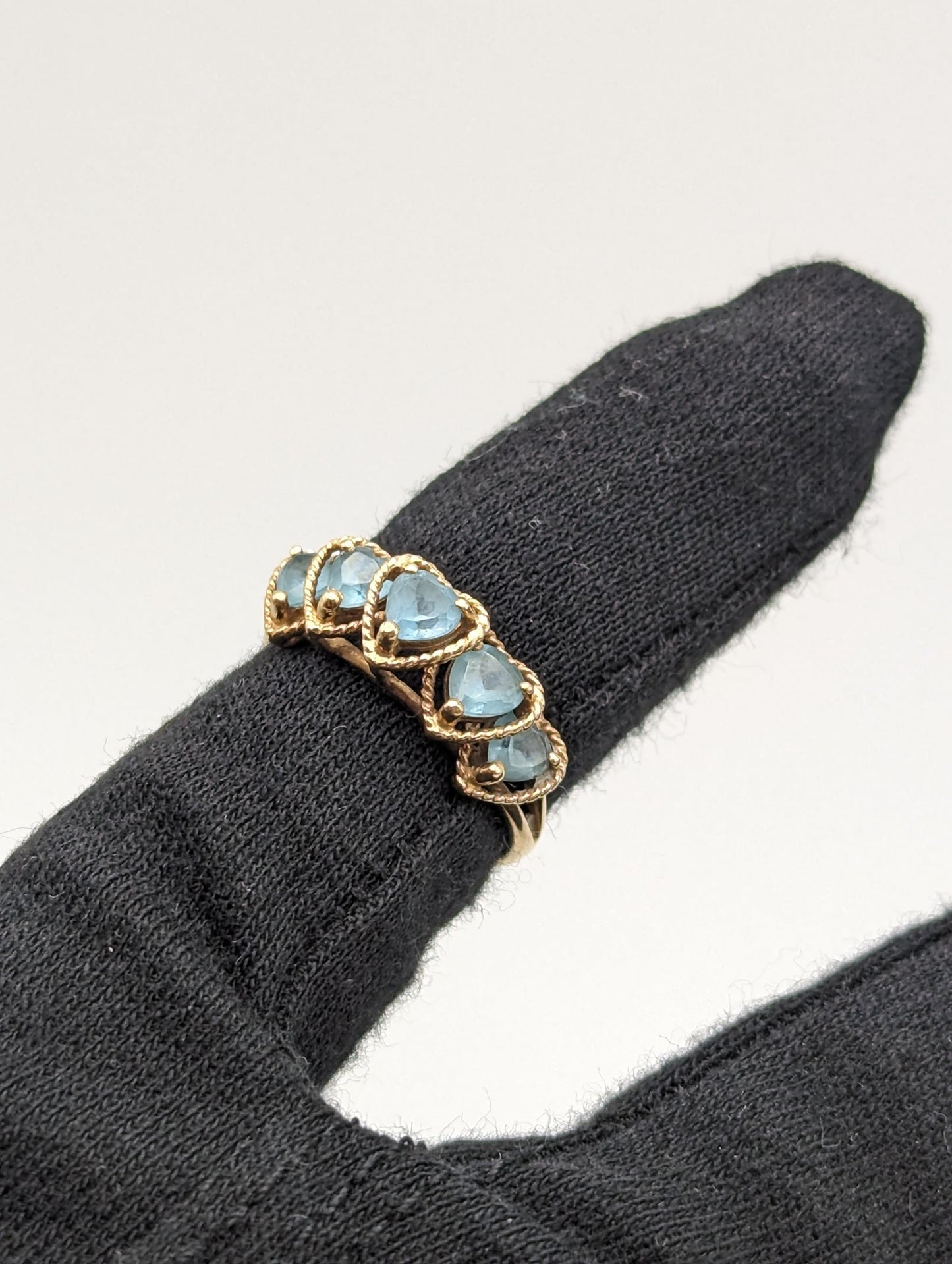 10k Yellow Gold Swiss Blue Topaz Heart Ring Vintage Blue Topaz Heart Ring. Swiss Blue Topaz Heart Band.