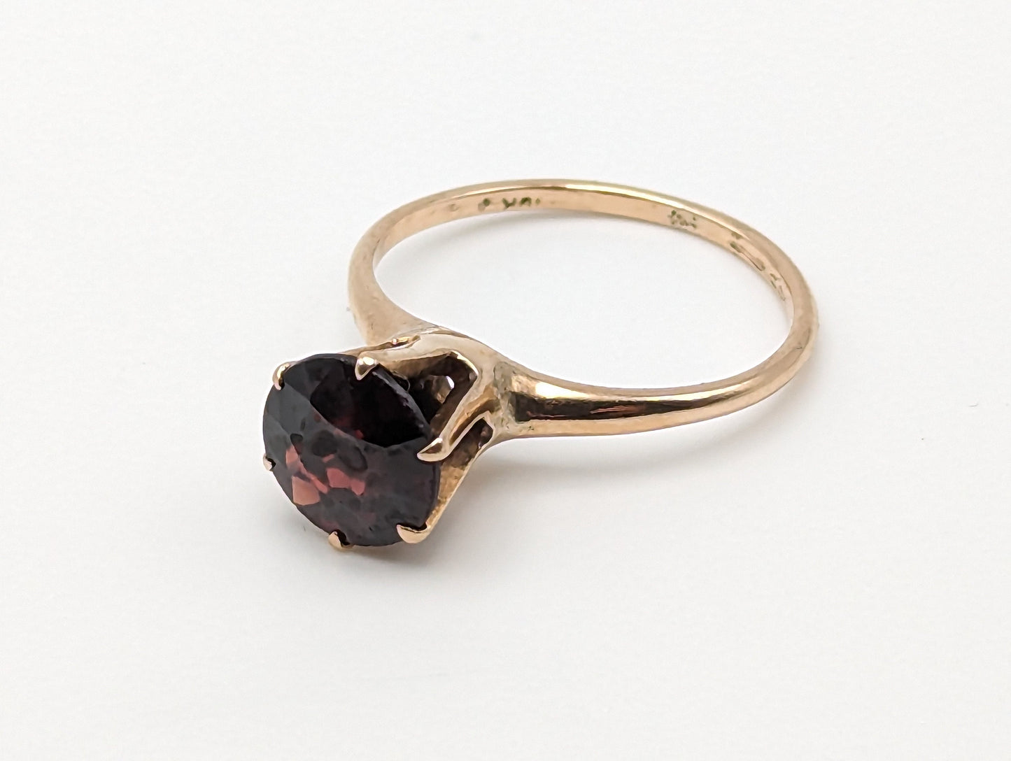 Vintage 10k Yellow Gold Solitaire 2ct Garnet Stone Ring in Cathedral setting Gold Victorian Claw. 10k Gold Promise Ring.