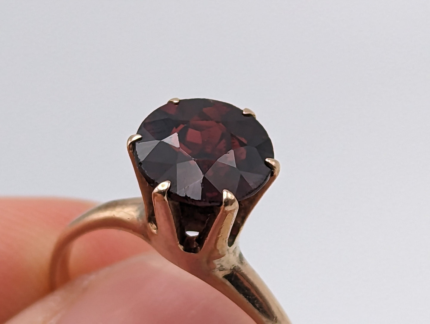 Vintage 10k Yellow Gold Solitaire 2ct Garnet Stone Ring in Cathedral setting Gold Victorian Claw. 10k Gold Promise Ring.