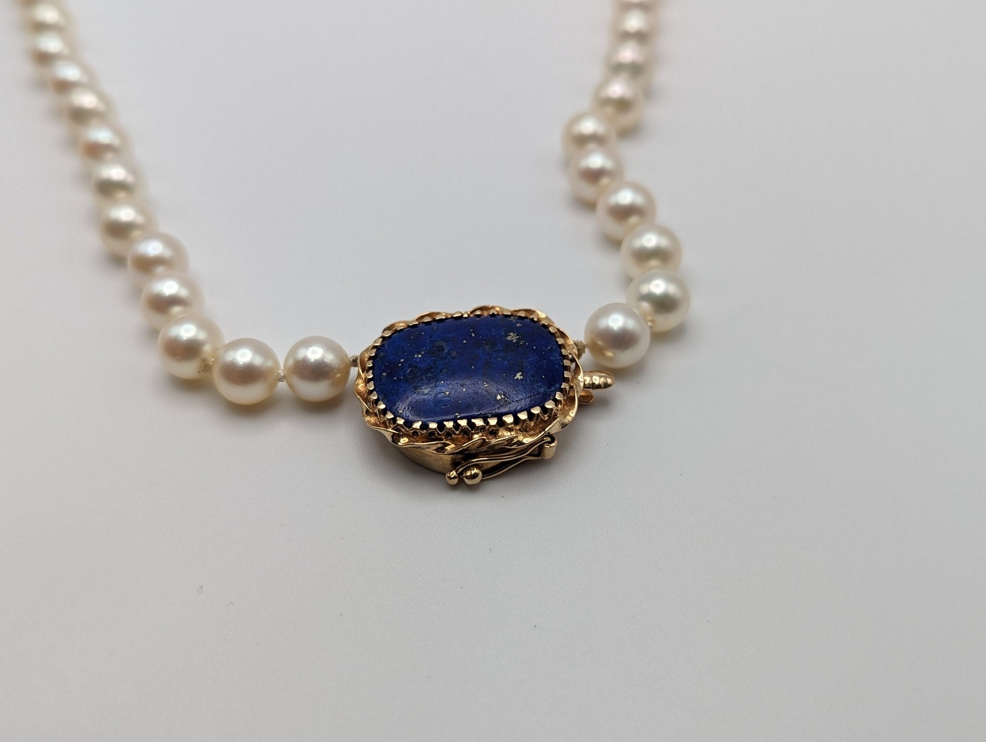 14k High-Quality Real Akoya Pearl Necklace with Lapis Lazuli. Akoya Pearl Necklace. Gold Pearl Necklace.