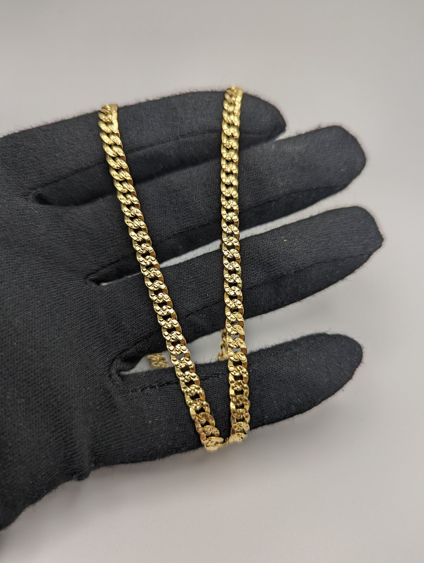 Italy 14k Gold Cuban Chain 17gr Necklace 18" Yellow 14k Yellow Gold Mens Miami Cuban Curb Link 18" 4.6mm Chain. Italian Gold Cuban