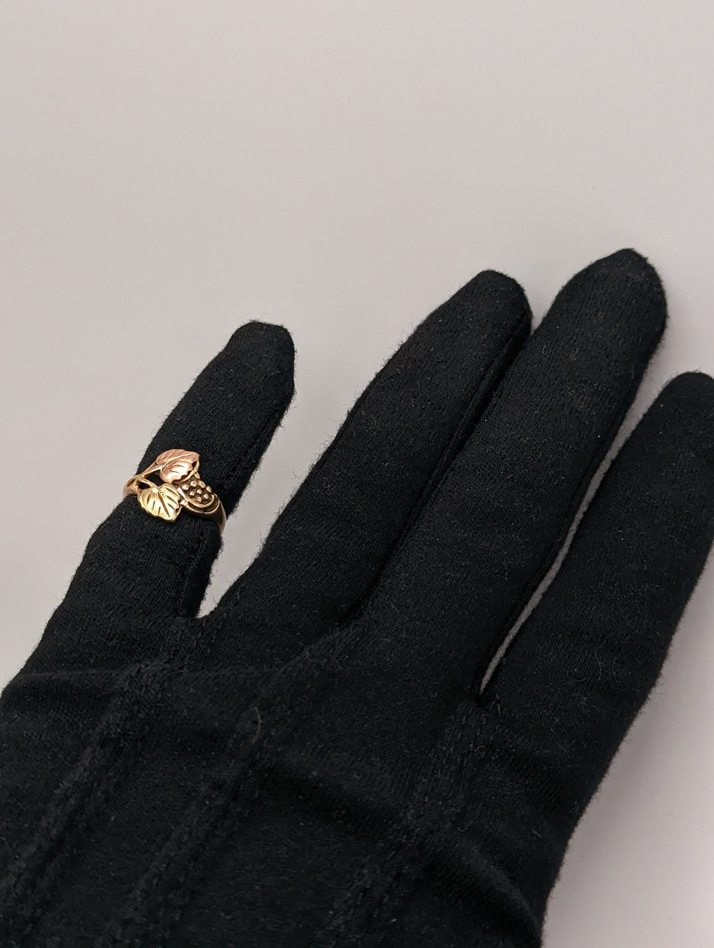 Black Hills Gold Ring. 10k Multi-tone Gold Black Hills Signet Ring. 10k/12k Black Hill Band. Rose Gold Flower Vine Ring.