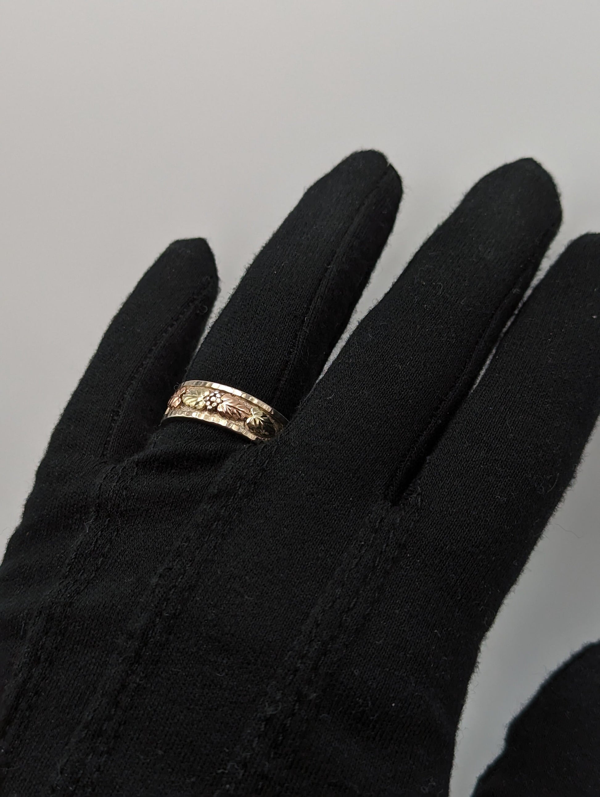 10k 12k Gold Sterling Silver Black Hills Gold Wesding Ring Band Sz 11 Sterling Silver Antique Gold Mens Signet Ring.