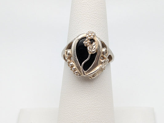 Heavy Sterling Silver Grape Vine Black Hills Gold Onyx Tear Shaped Flower Ring. Black Hills Gold Vine Ring. Signet Silver Ring.