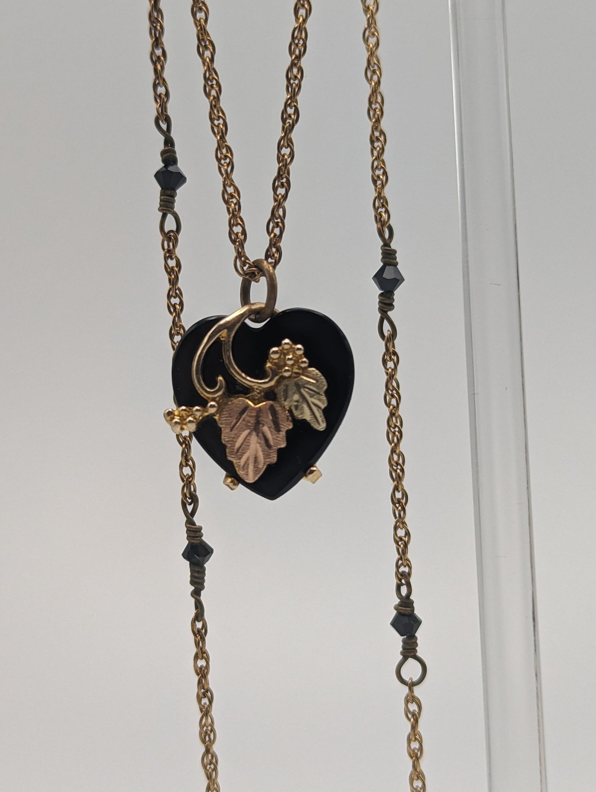10k 12k Black Hills Gold Rose Gold Vine Onyx Heart Pendant w/ 12k GF Necklace. BHG Onyx Heart Pendant Necklace 20 "