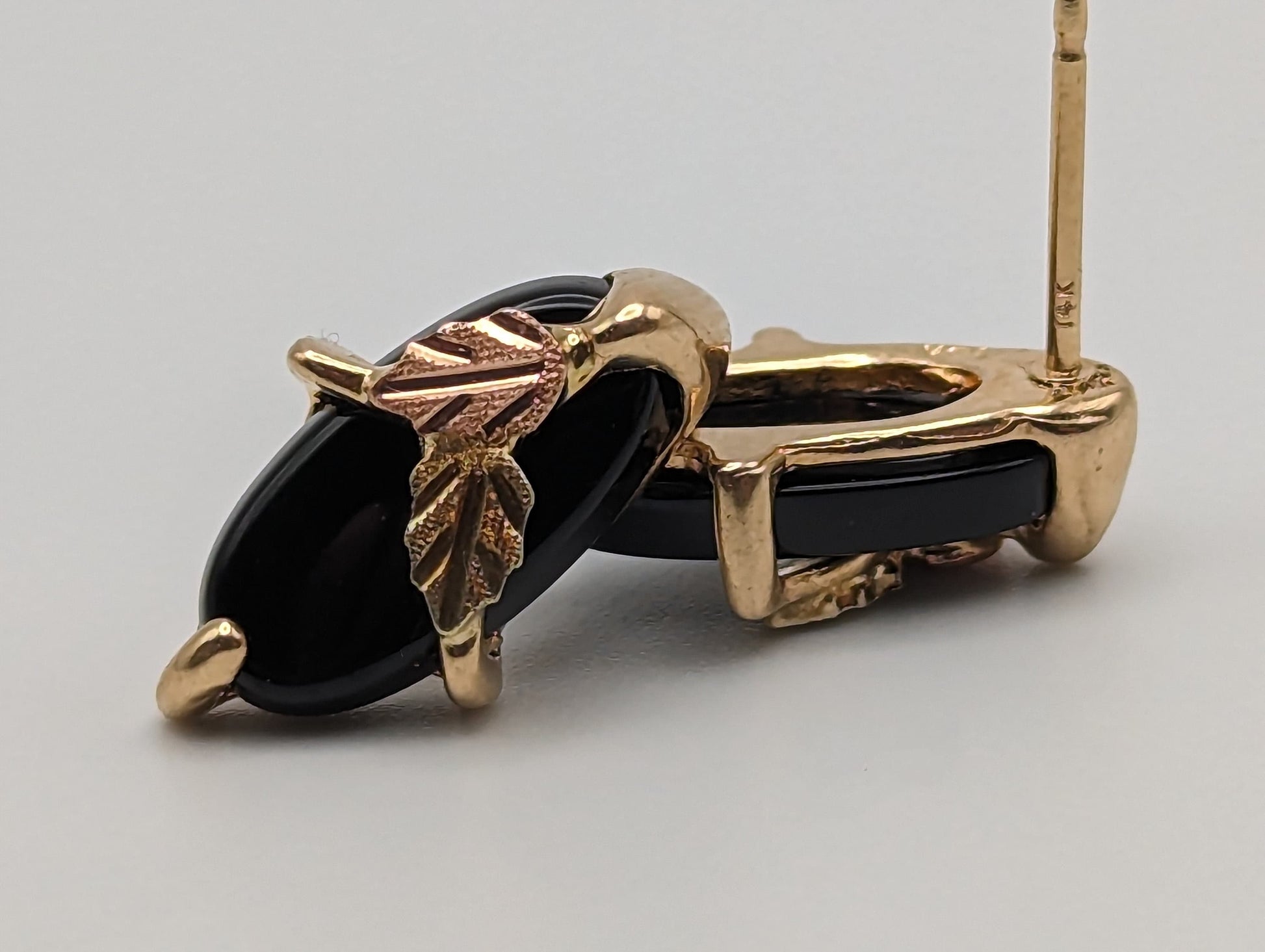 10k 14k Black Hills Gold Marquise Cut Onyx Earrings Tri Color Vintage Pierced Studs Onyx Earrings BHG