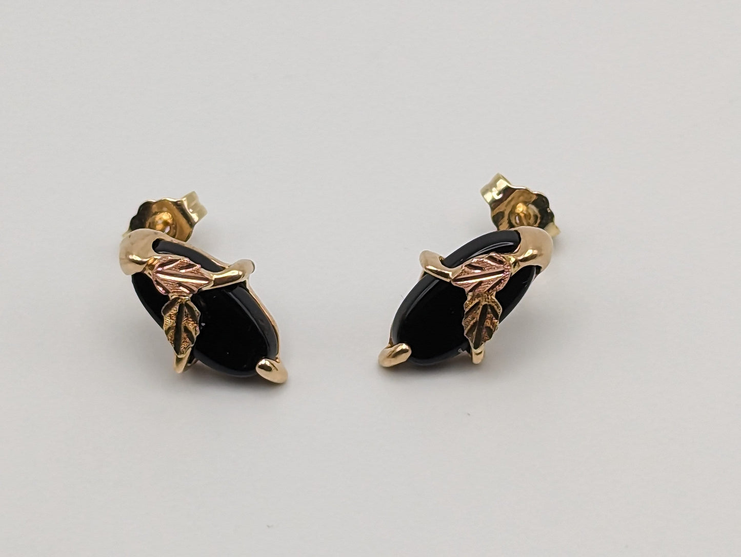 10k 14k Black Hills Gold Marquise Cut Onyx Earrings Tri Color Vintage Pierced Studs Onyx Earrings BHG