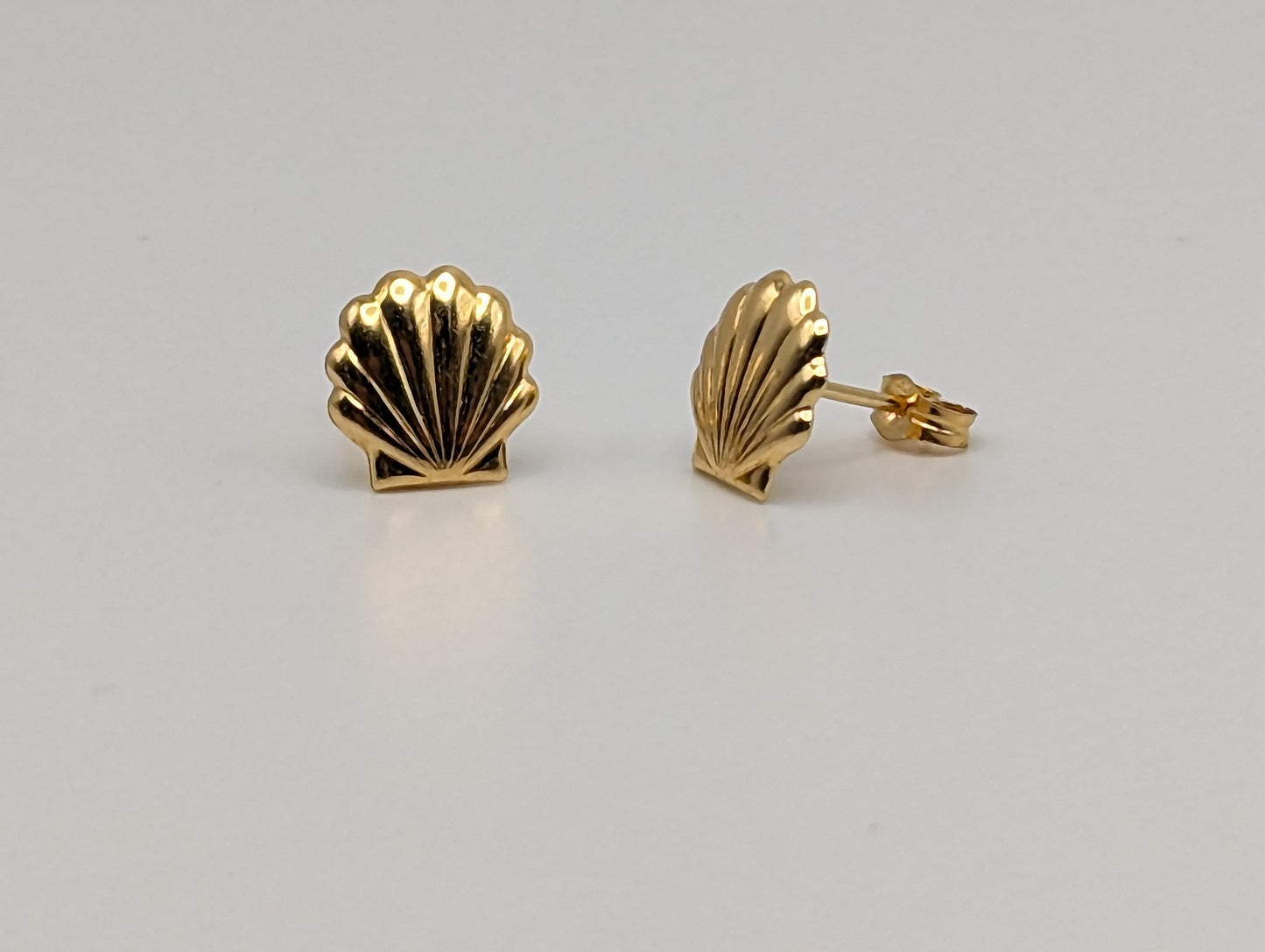 Dainty Shell Solid Gold 18K Yellow Gold Shell Stud Earrings