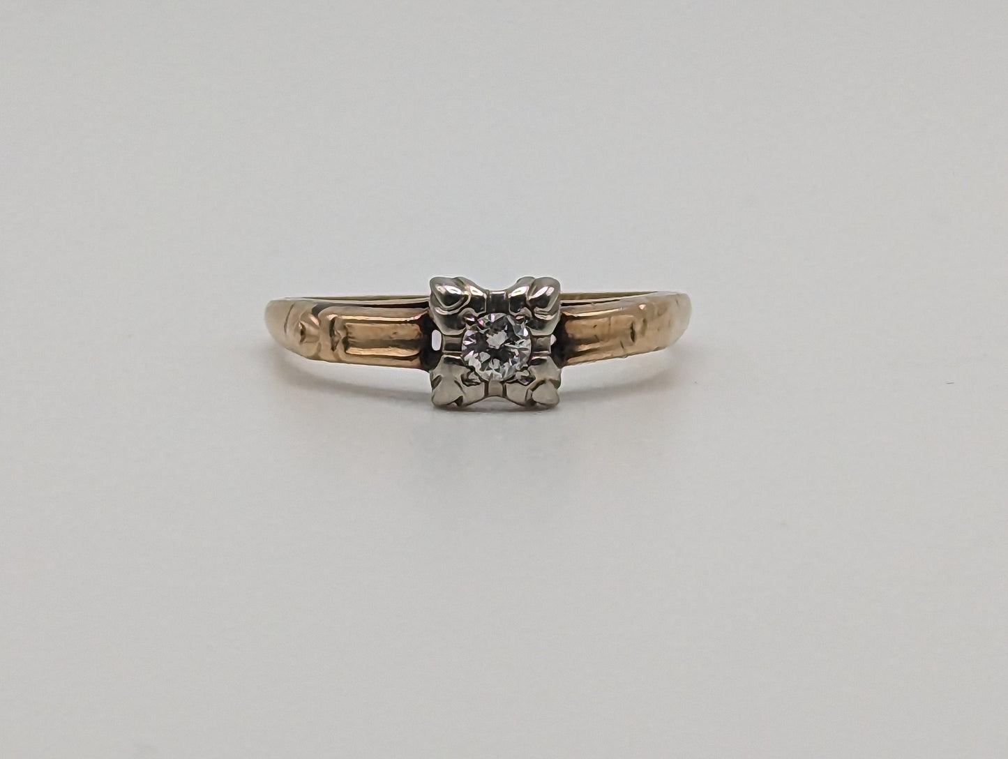 Vintage 1940s 14k Diamond Solitaire Engagement Ring. Diamond Wedding Ring