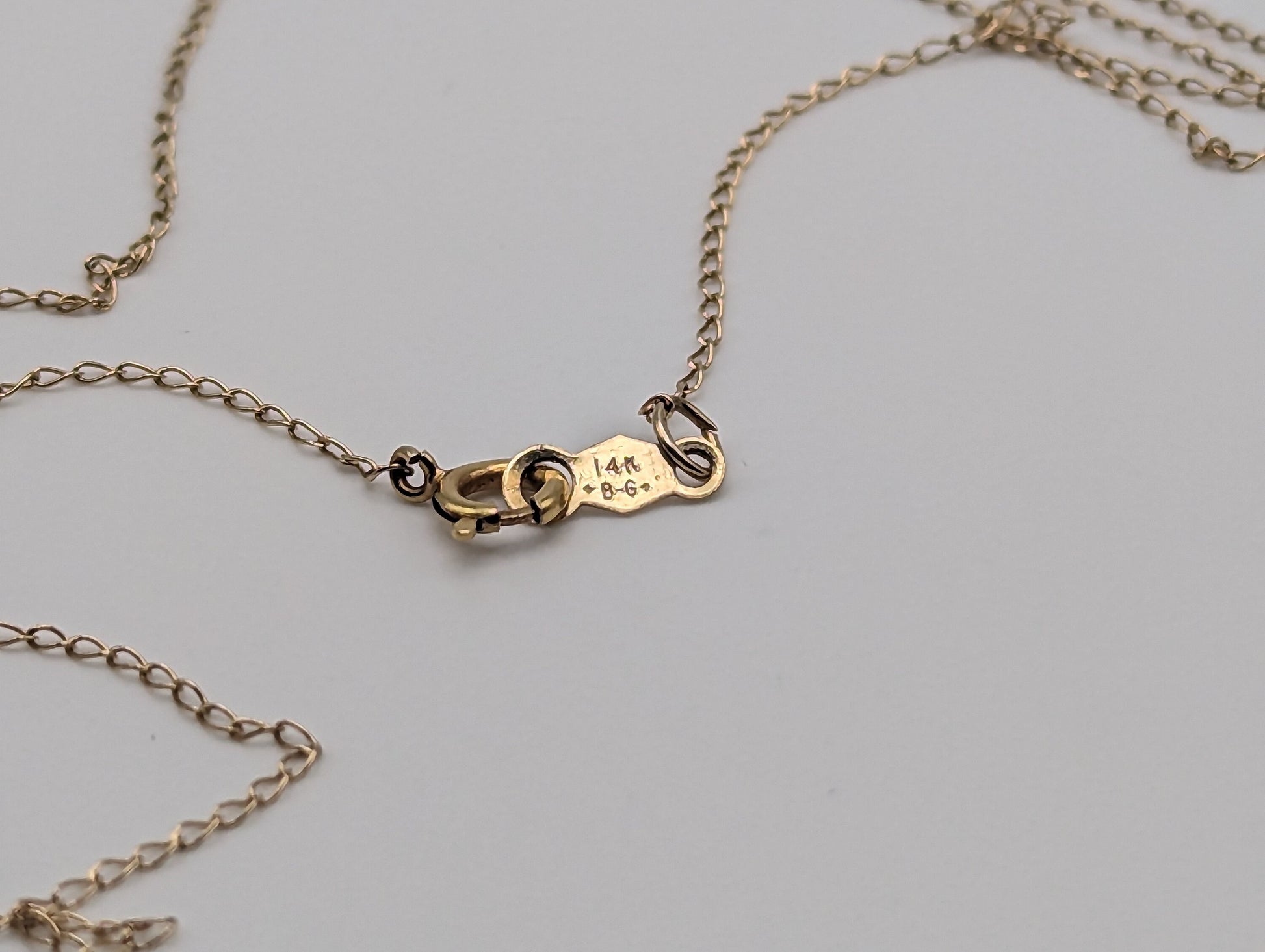 14k Yellow Gold Pearl Pendant Necklace. Gold Pearl Chain. 14k Womens Pearl Pendant + 14k Yellow Gold 19" Chain.