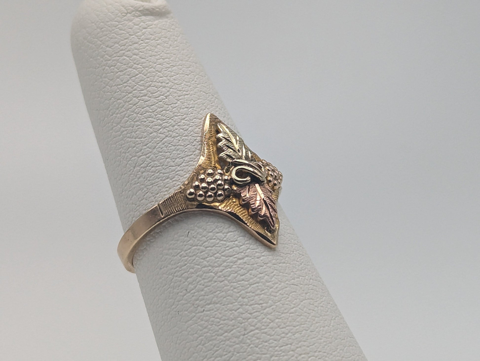 Black Hills Gold Ring. 10k Multi-tone Gold Black Hills Signet Ring. 10k/12k Black Hill Band. Rose Gold Flower Vine Ring.