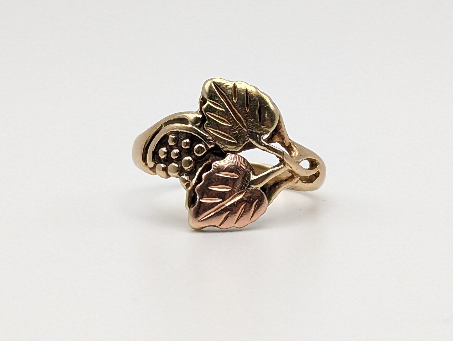 Black Hills Gold Ring. 10k Multi-tone Gold Black Hills Signet Ring. 10k/12k Black Hill Band. Rose Gold Flower Vine Ring.