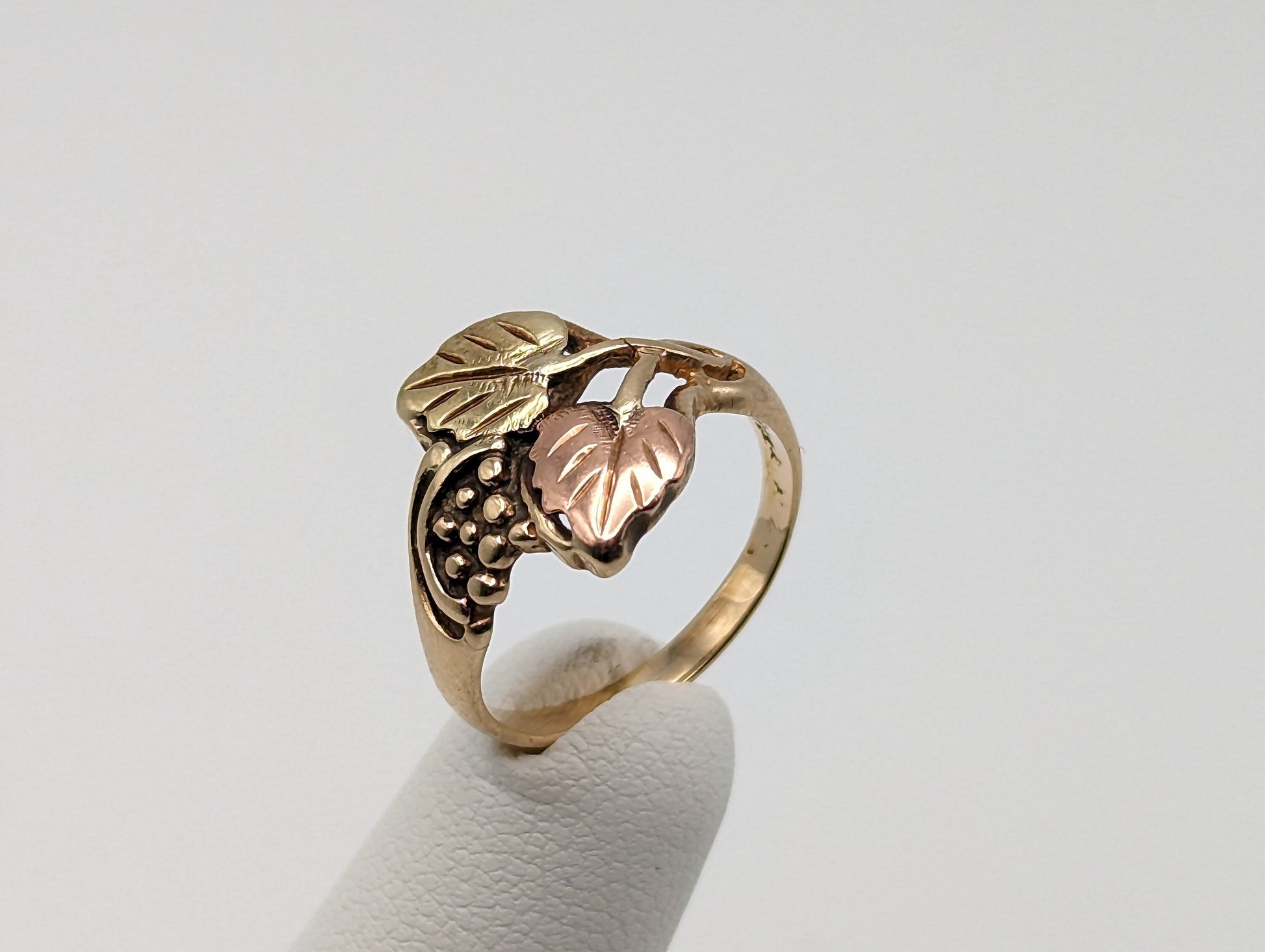 Black Hills Gold Ring. 10k Multi-tone Gold Black Hills Signet Ring. 10k/12k Black Hill Band. Rose Gold Flower Vine Ring.