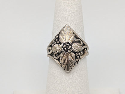 Sterling Silver Rose Leaf Black Hills Ring. Black Hills Rose Women's Ring. Sterling Silver Antique Leaf Ring. Silver Vine Leaf Signet Ring.