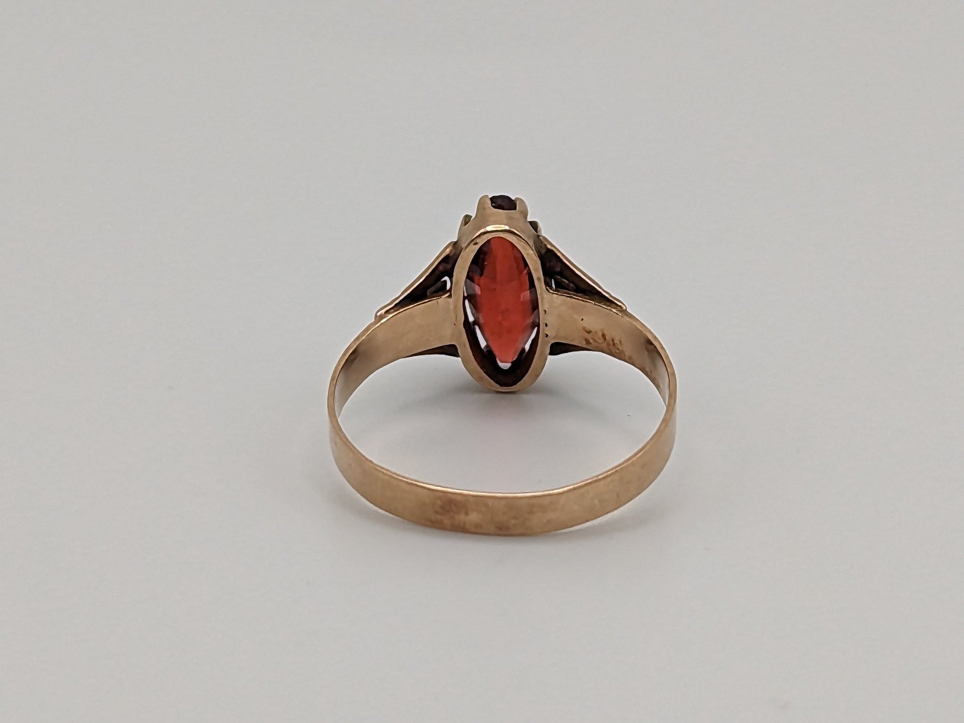 Antique 10k Yellow Gold Solitaire 1ct Garnet Stone Victorian Ring Red Garnet 10k Gold Promise Ring.