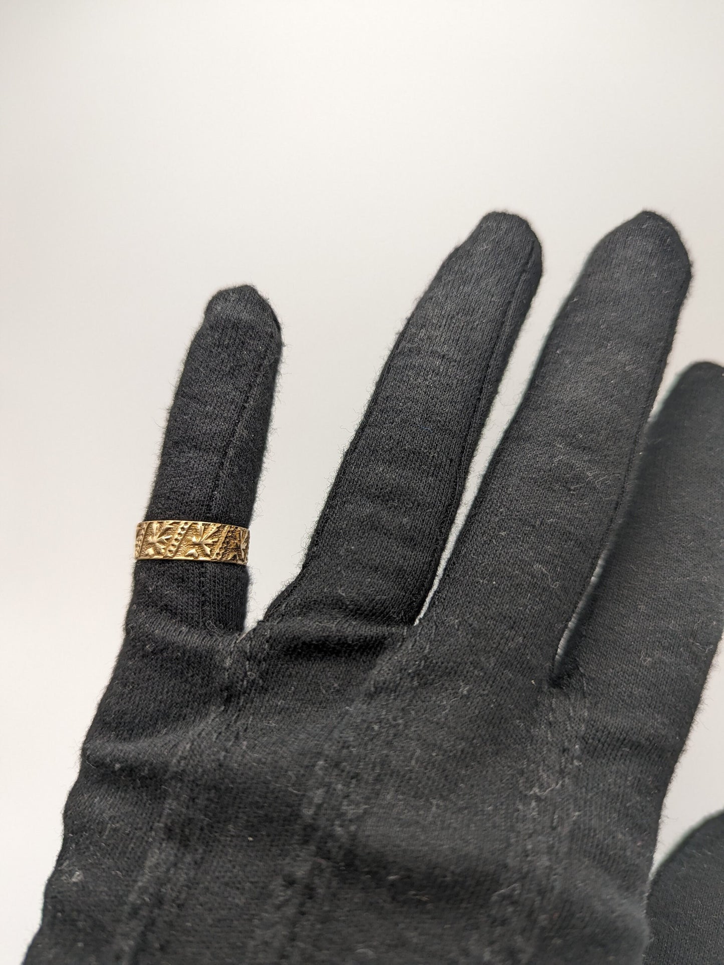 10k Antique 1900s Oak Leaf Design Wide Cigar Wedding Band Yellow Gold Wide band Gold