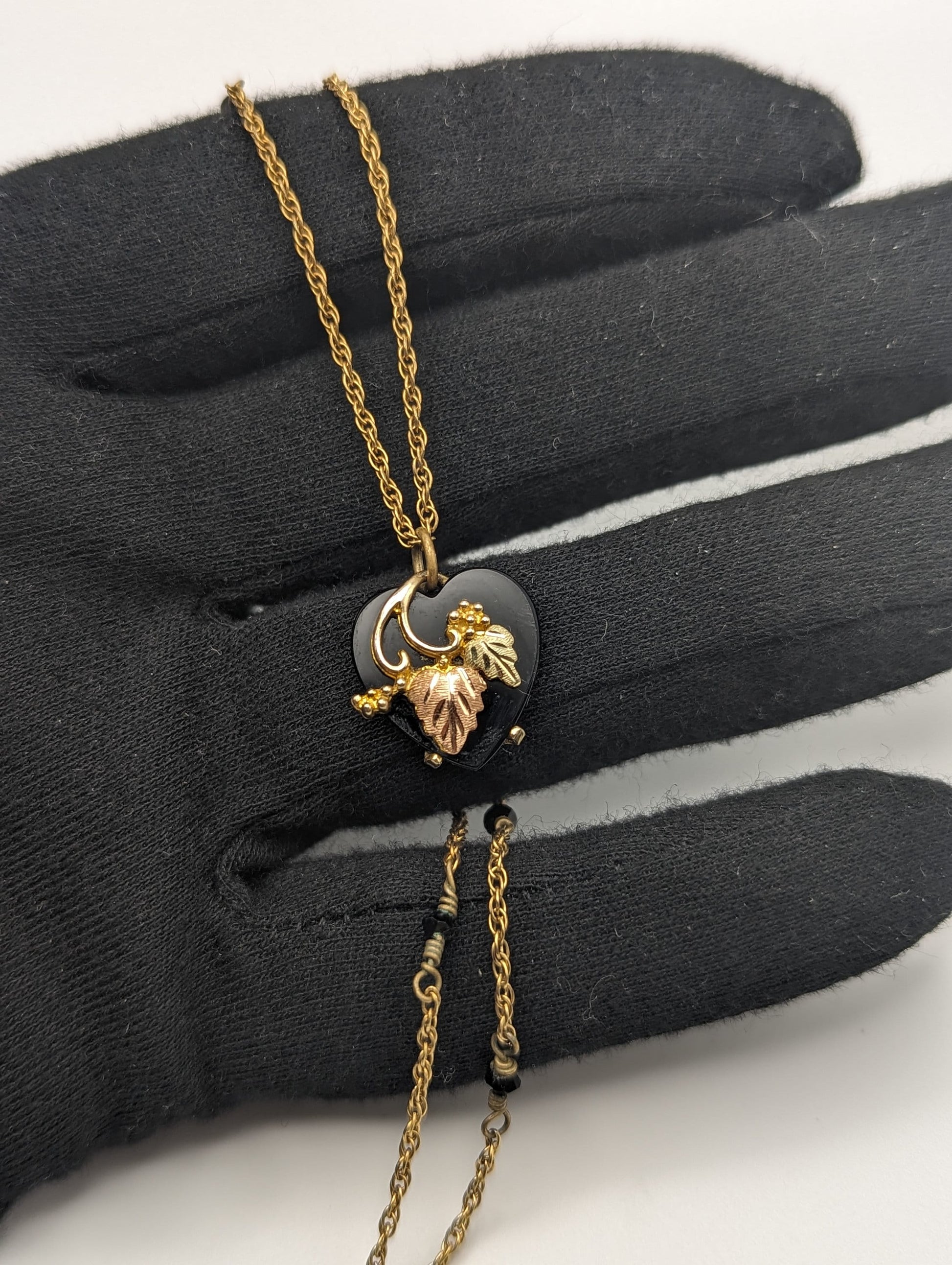 10k 12k Black Hills Gold Rose Gold Vine Onyx Heart Pendant w/ 12k GF Necklace. BHG Onyx Heart Pendant Necklace 20 "