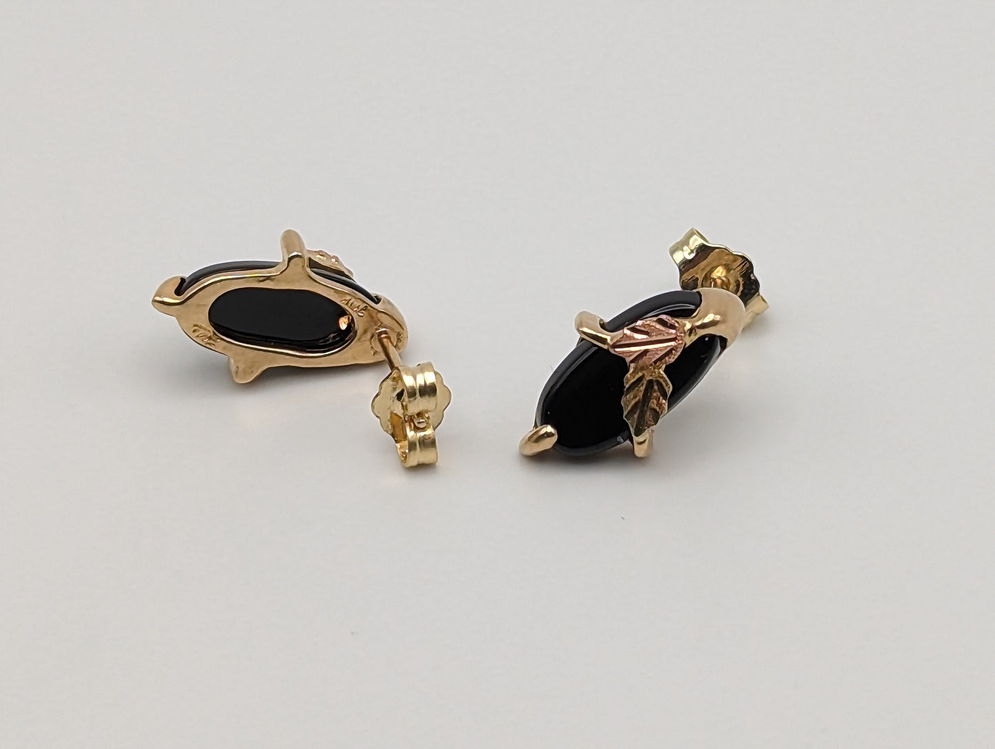 10k 14k Black Hills Gold Marquise Cut Onyx Earrings Tri Color Vintage Pierced Studs Onyx Earrings BHG