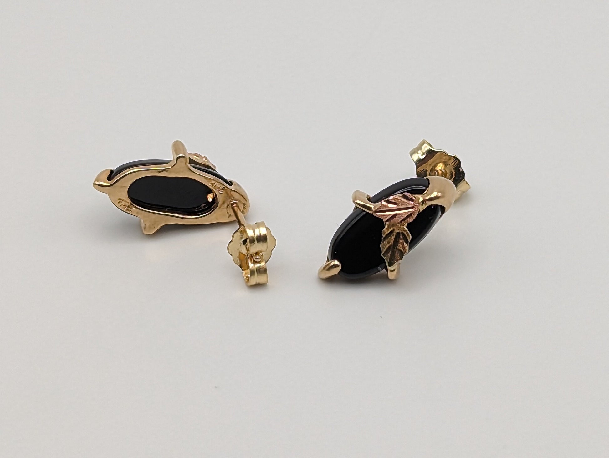 10k 14k Black Hills Gold Marquise Cut Onyx Earrings Tri Color Vintage Pierced Studs Onyx Earrings BHG