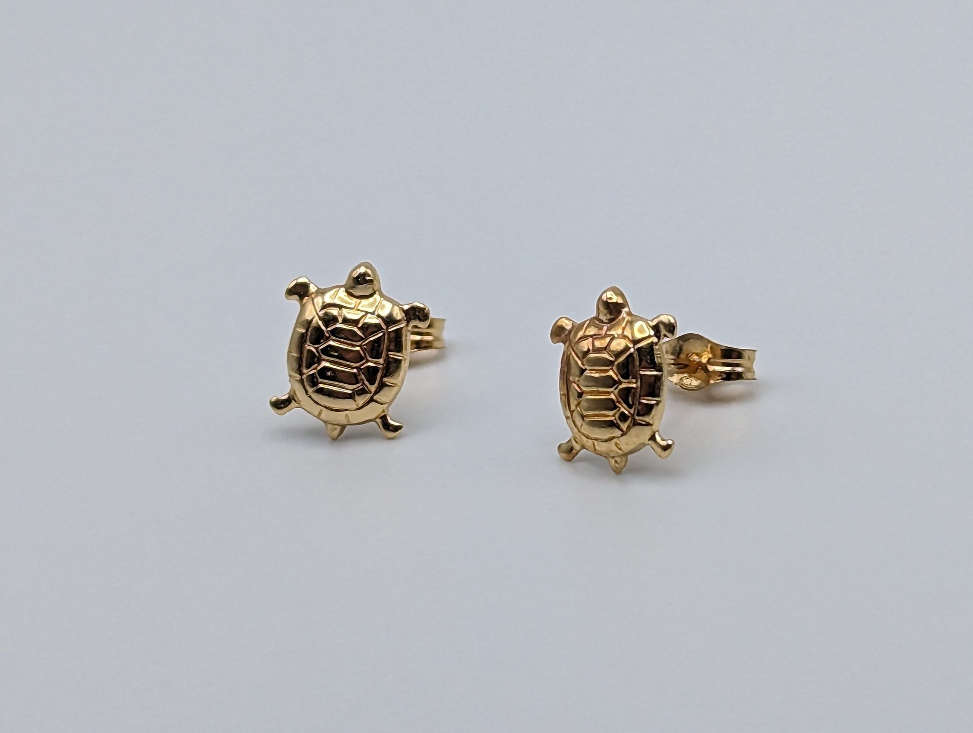 Dainty Turtle Solid Gold 18K Yellow Gold Turtle Stud Earrings