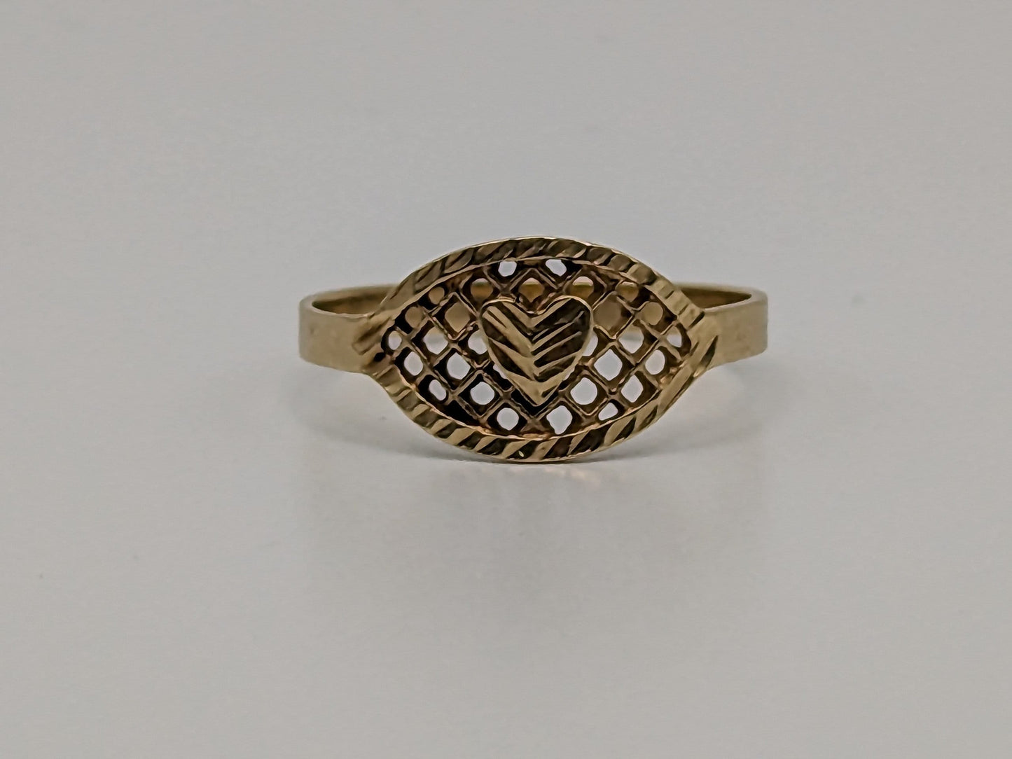 14k Gold Heart Quilted Pattern Ring. 14k Solid Gold Heart Promise Ring