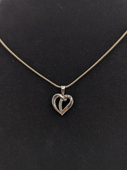10K White Gold Diamond Heart Pendant. 10k Heart Pendant. 10k Womens White Gold Heart Pendant.