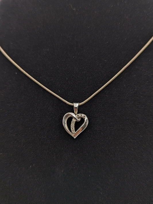 10K White Gold Diamond Heart Pendant. 10k Heart Pendant. 10k Womens White Gold Heart Pendant.