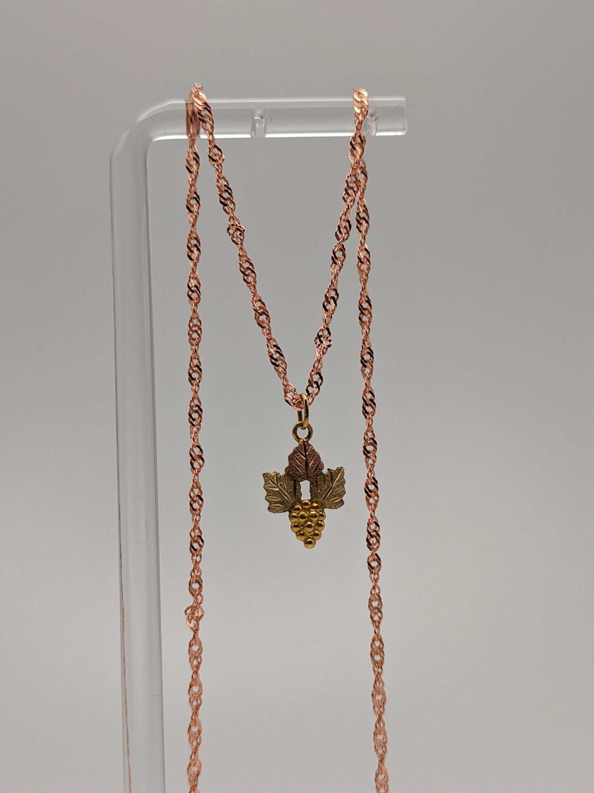 10k 12k Black Hills Rose Gold Leaf & Vine Pendant w Necklace 18K GF Chain. 10k Black Hills Gold Vine Pendant