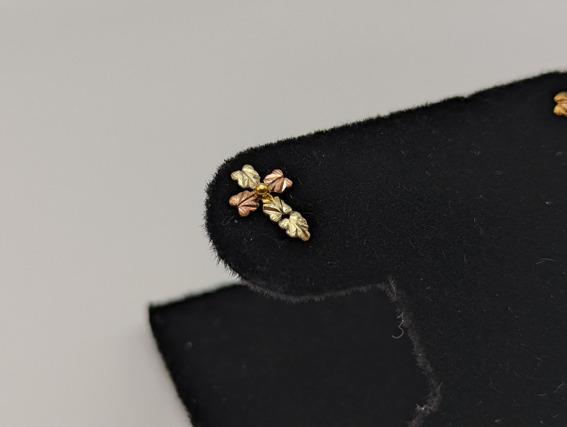 10k 12k Black Hills Gold Cross Earrings Tri Color Vintage Pierced Studs Gold Cross Earrings BHG