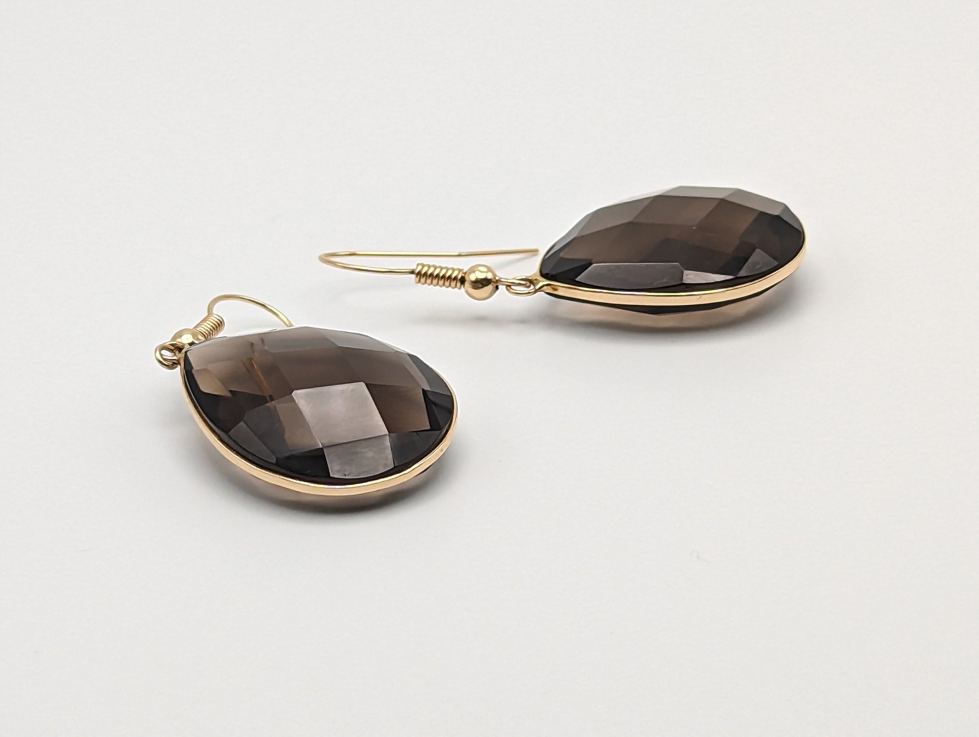 14k Brown Smoky Topaz Pear Shape Earrings. 14k Yellow Gold Topaz Dangel Earrings.