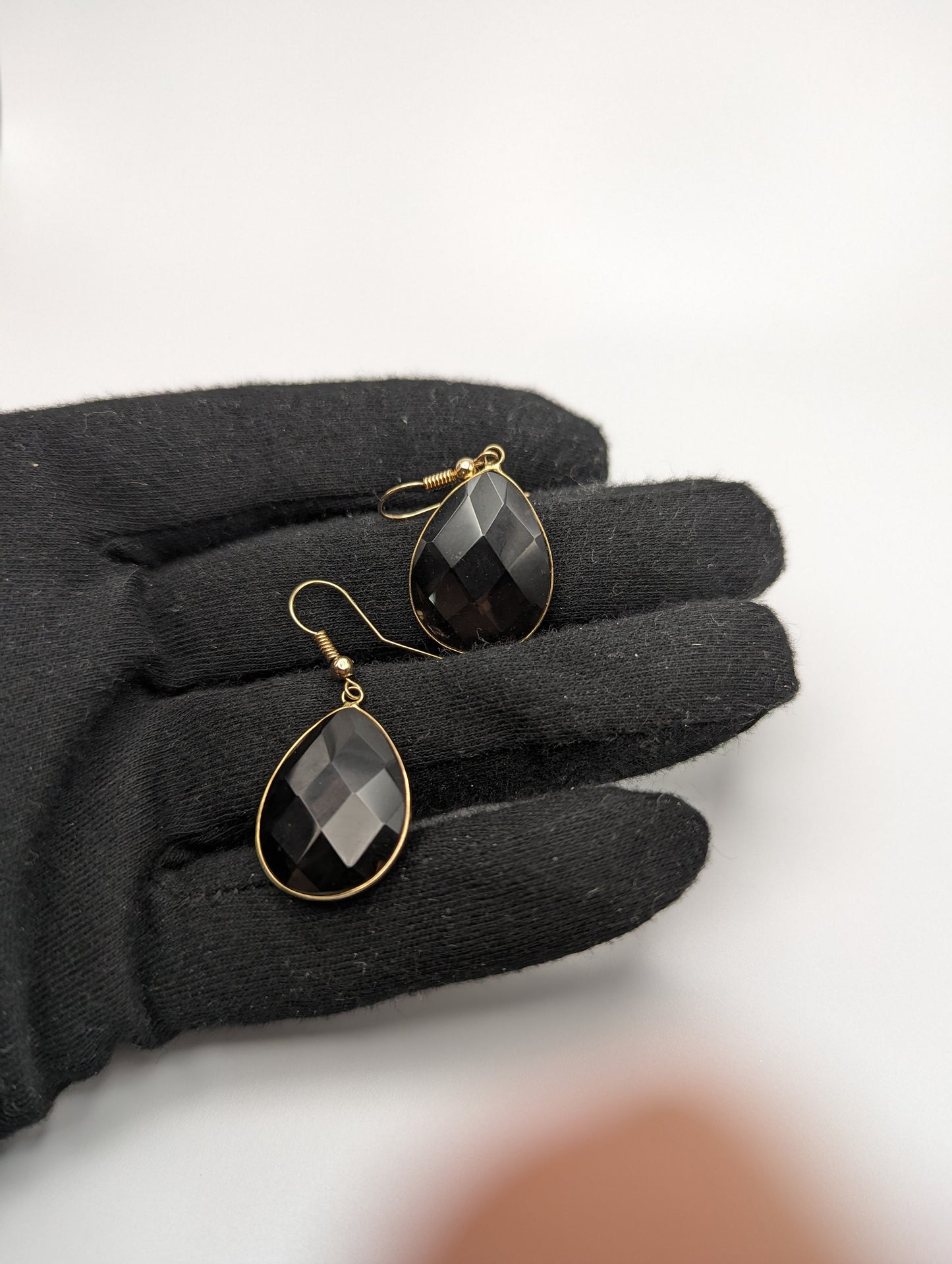 14k Brown Smoky Topaz Pear Shape Earrings. 14k Yellow Gold Topaz Dangel Earrings.