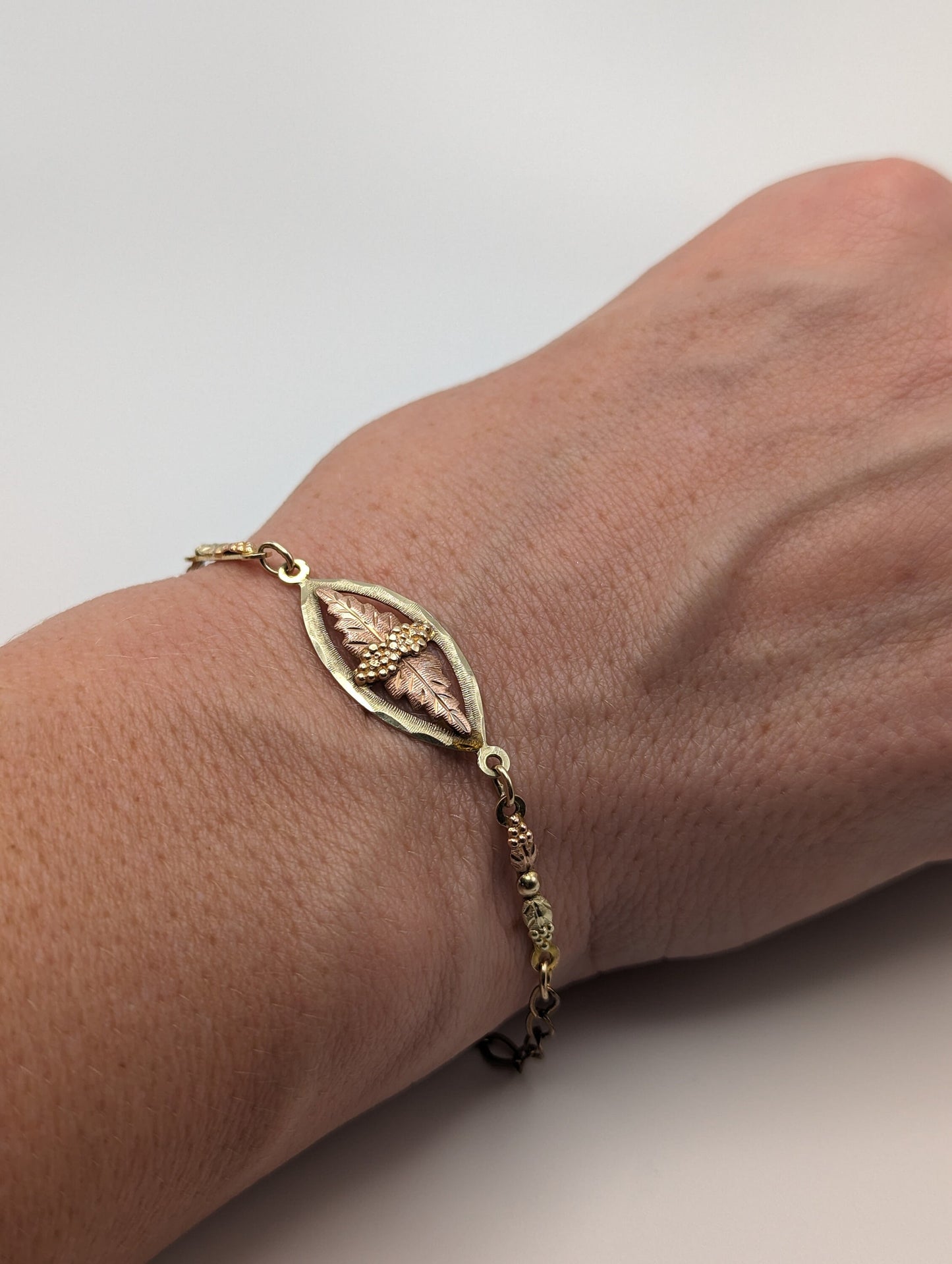 10k 12k Black Hills Gold Rose Gold Vine Bracelet. Black Hills Gold 10k Vine Bracelet.