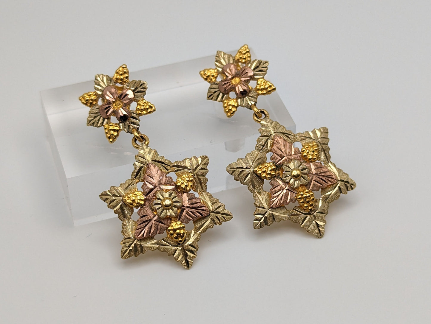 Large Black Hills Gold Traditional 10k Gold Vine Flower Earrings 10k Rose Gold Black Hills Gold Trio Gold Vine Leaf Flower Earrings.