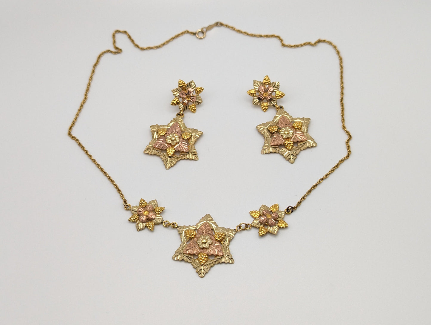 Large Black Hills Gold Traditional 10k Gold Vine Flower Earrings 10k Rose Gold Black Hills Gold Trio Gold Vine Leaf Flower Earrings.