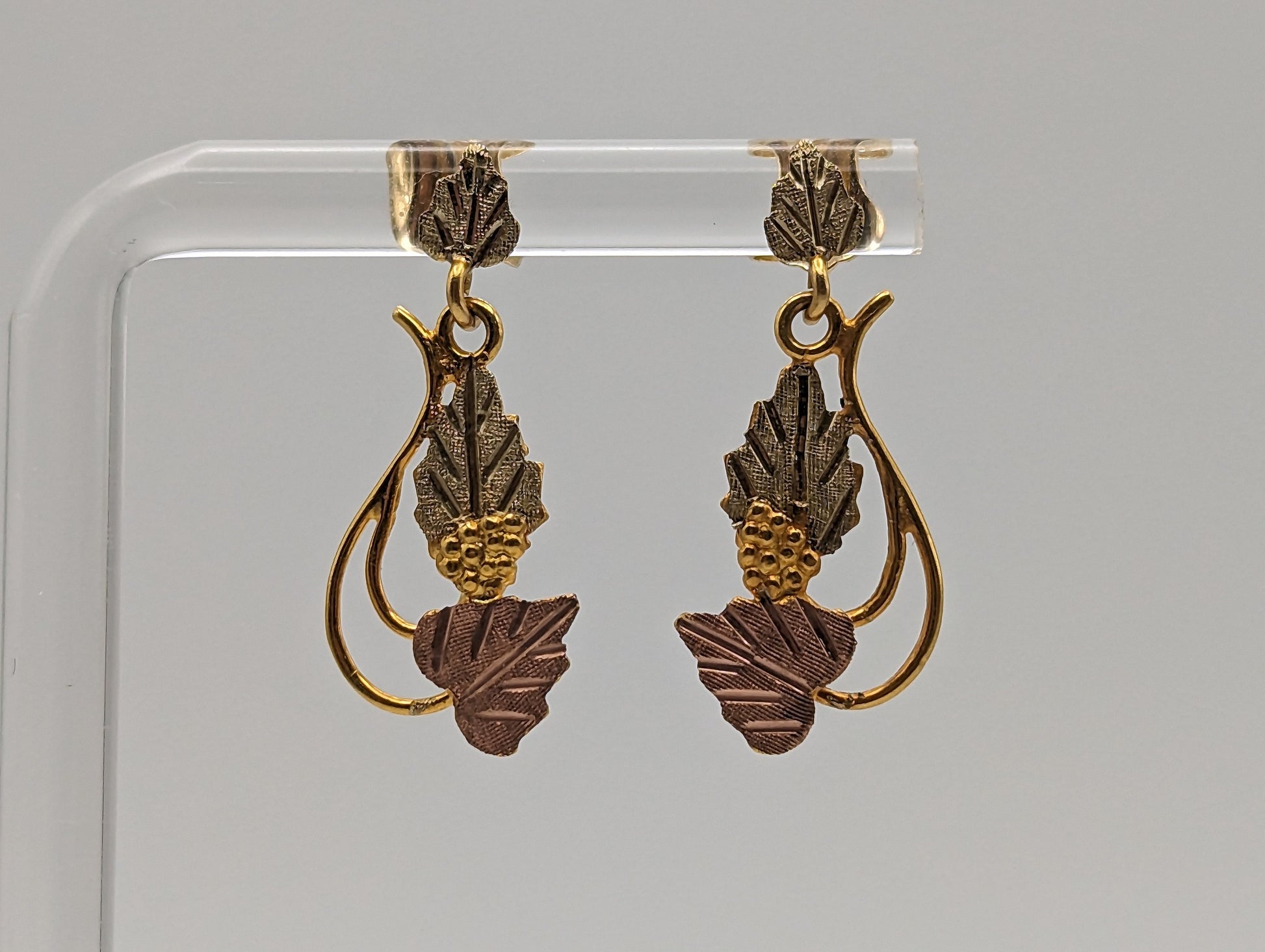 10k 12k Black Hills Gold Traditional 10k Gold Vine Dangel Earrings Rose Gold Black Hills Gold Trio Gold Vine Leaf Earrings