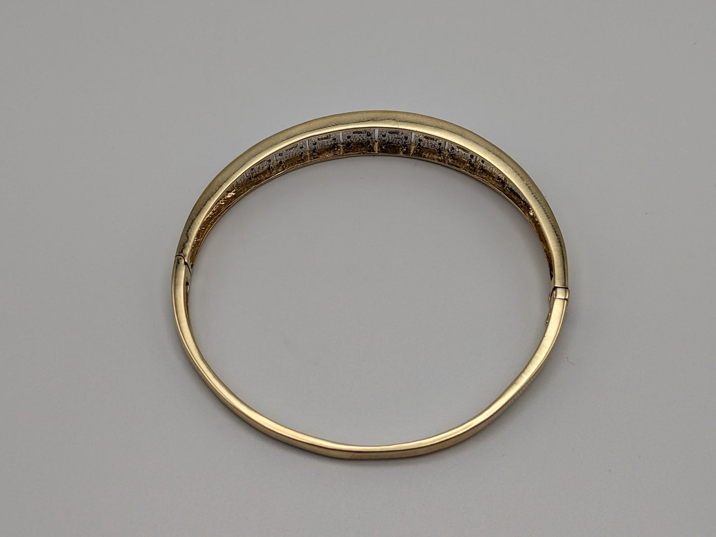 10K Heavy 12.6 gr Gold 9.0 Greek Key 0.25 ct Diamond Bangle Bracelet 7.5" 10k Solid Gold
