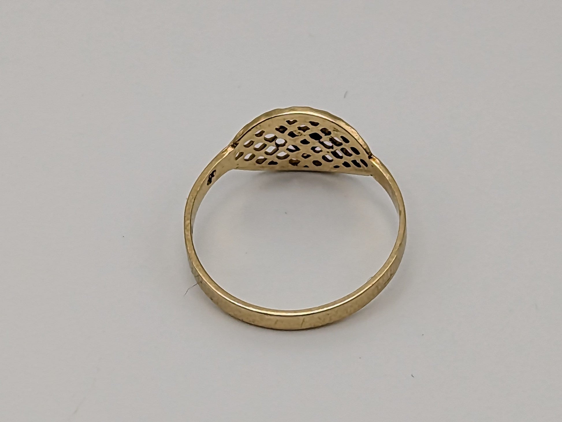 14k Gold Heart Quilted Pattern Ring. 14k Solid Gold Heart Promise Ring